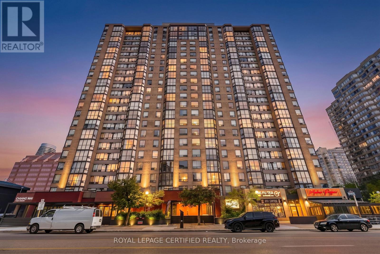 ##2109 285 Enfield Place, Mississauga (City Centre), Ontario, L5B3Y6, Mississauga (City Centre), Ontario — photo 2 of 5