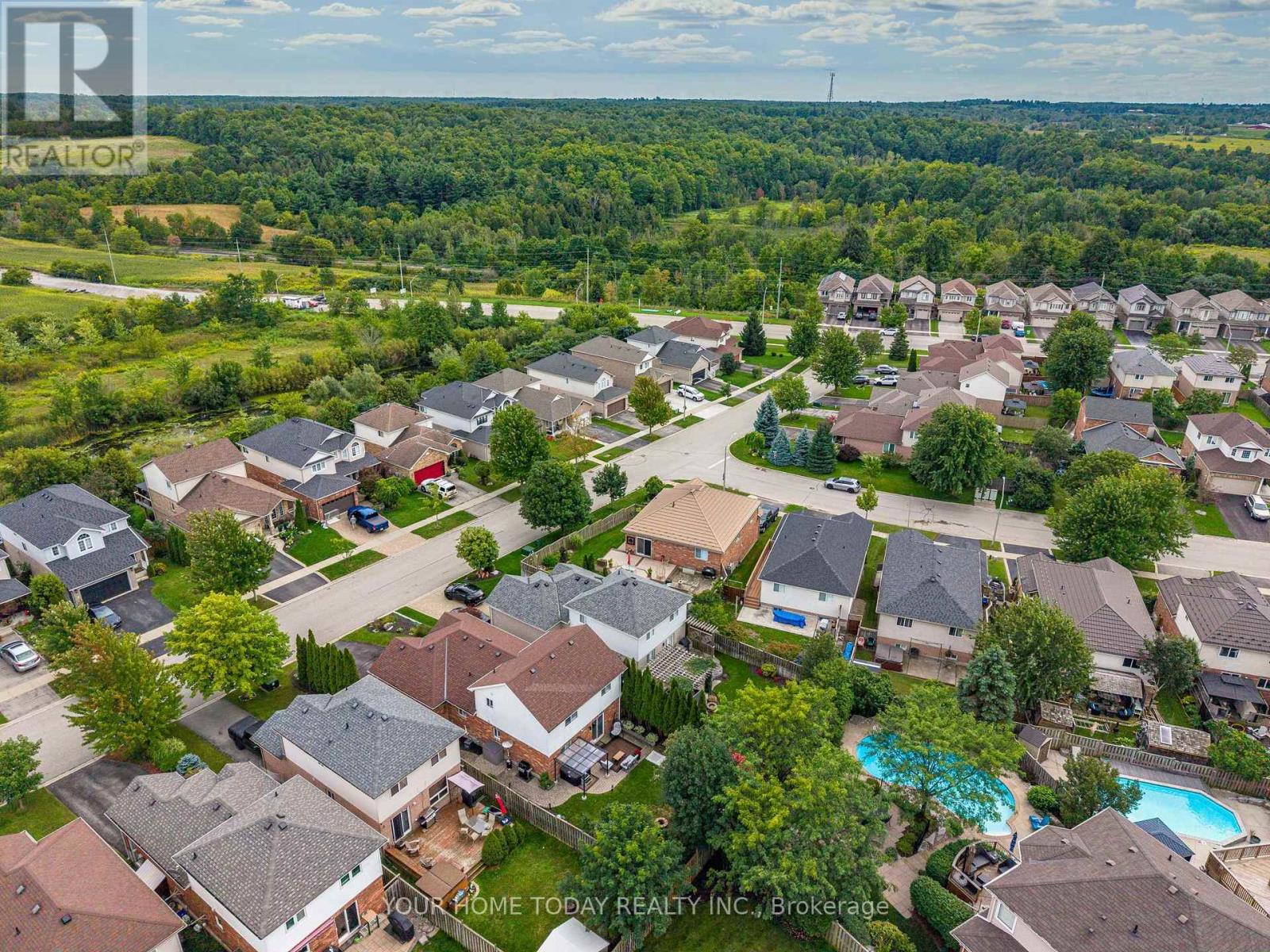19 RACHLIN DRIVE - 43