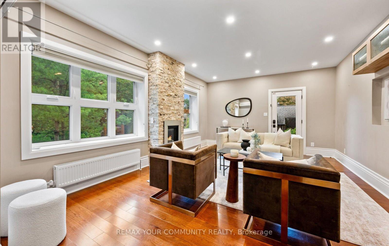 62 INDIAN GROVE - 16