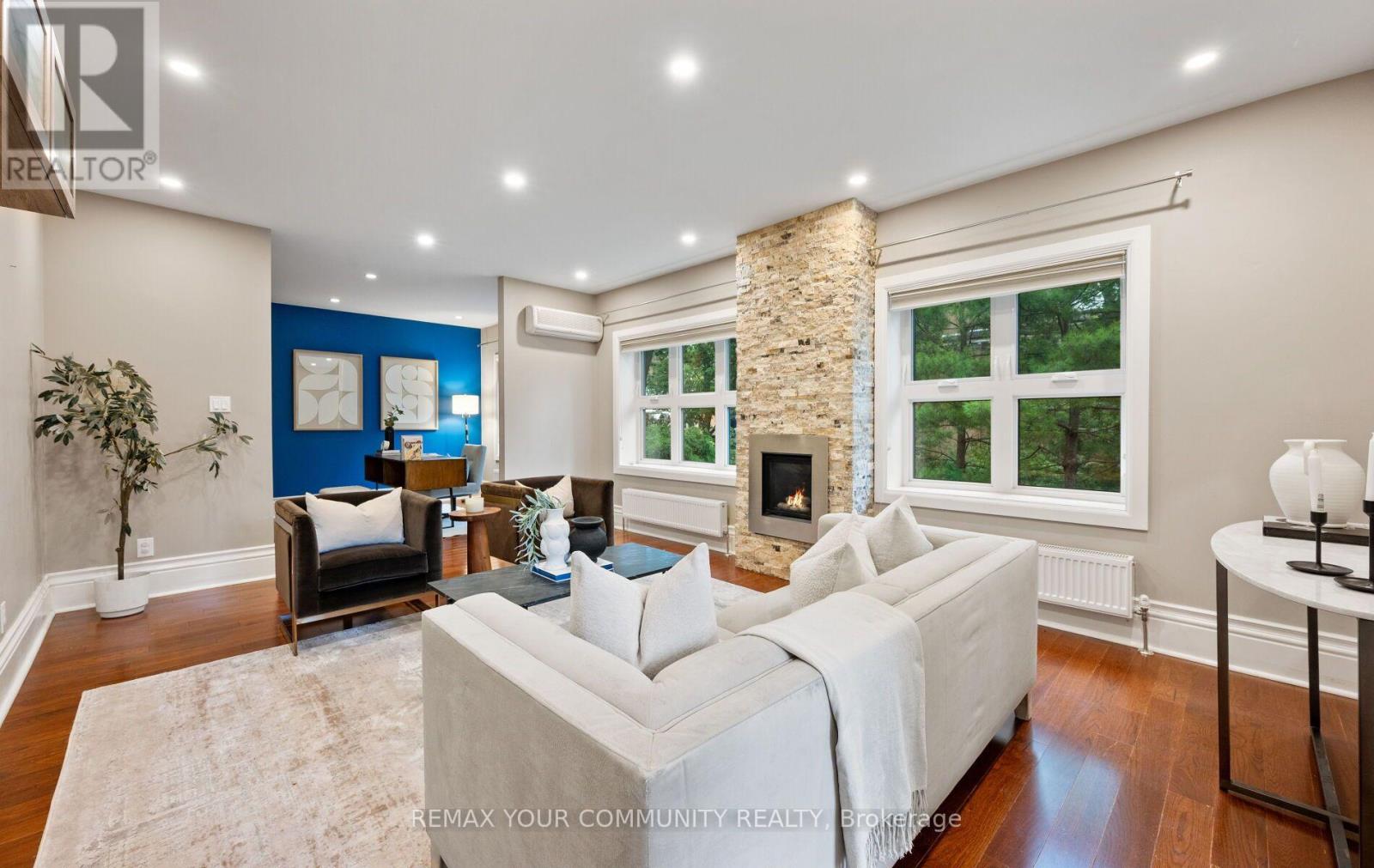 62 INDIAN GROVE - 17