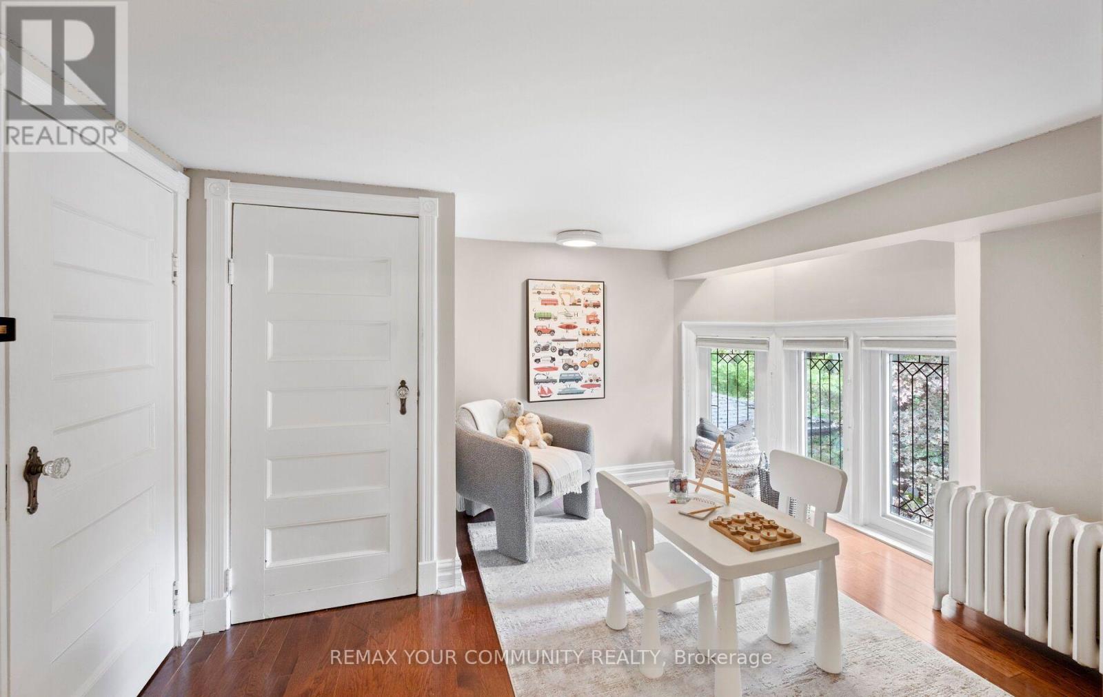 62 INDIAN GROVE - 27