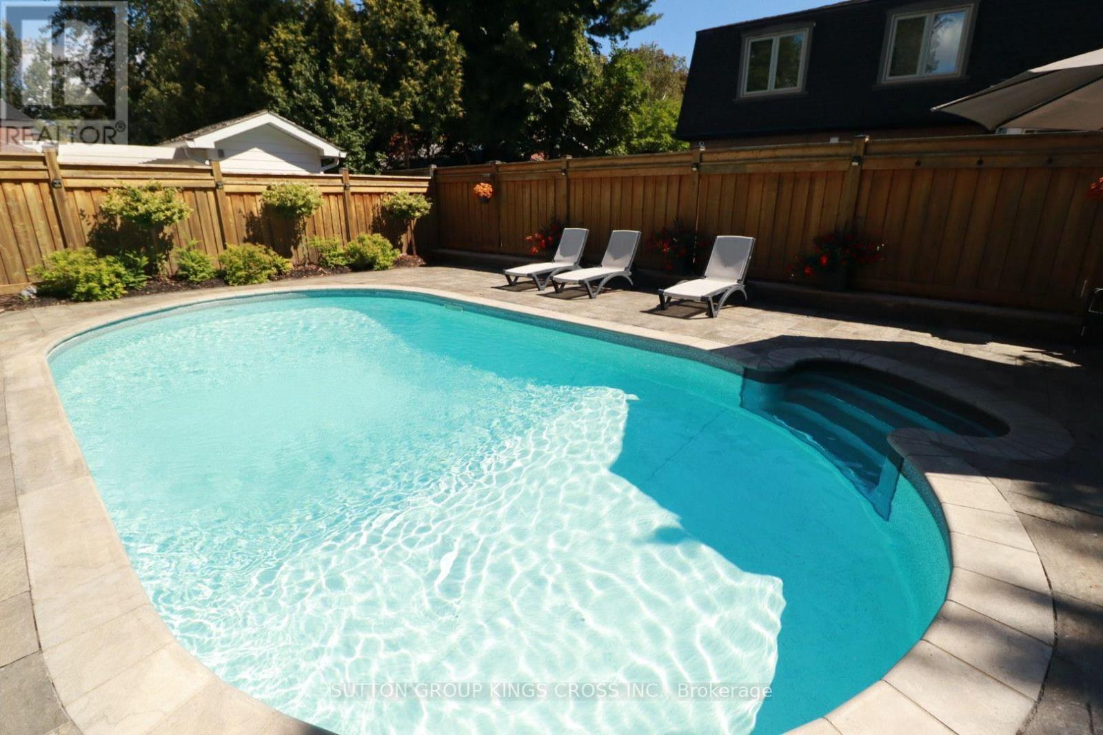 360 ISABELLA AVENUE - 37