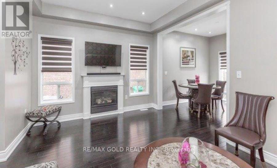 11 RUBYSILVER DRIVE, Brampton (Vales of Castlemore) — photo 7