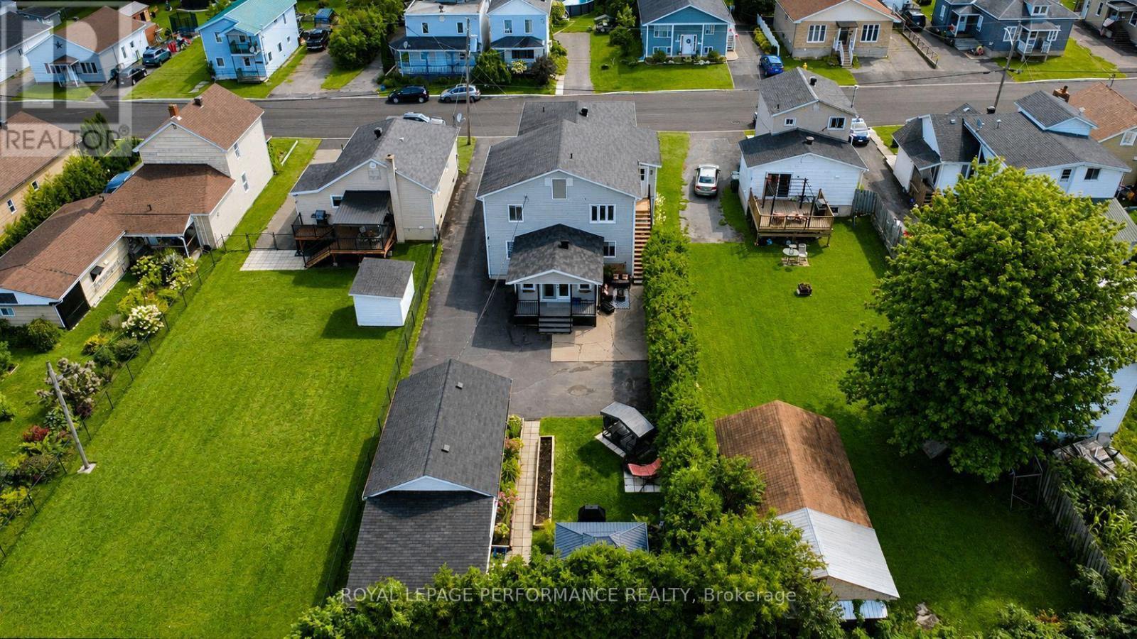 332 CATHERINE STREET - Image 48