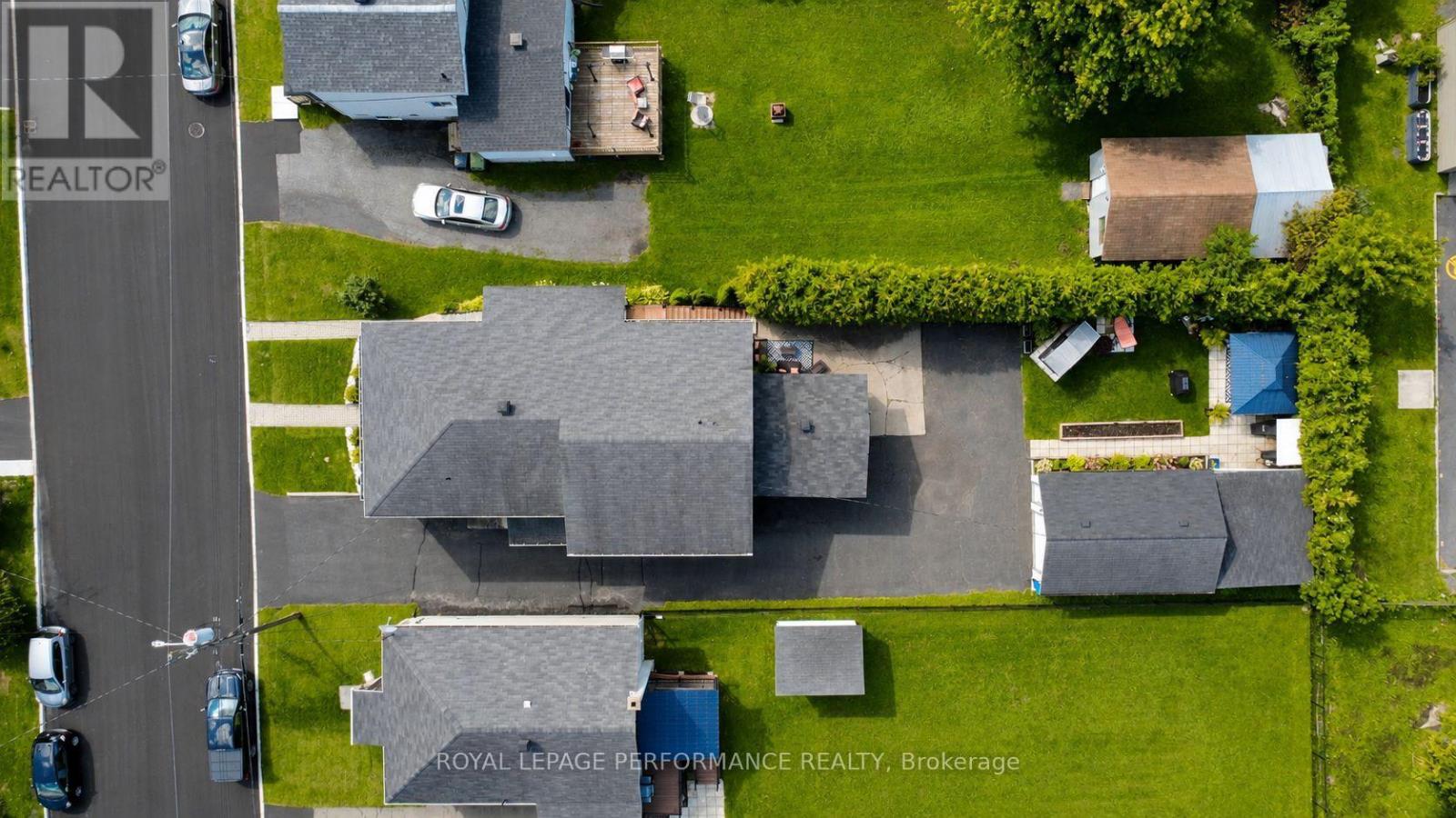 332 CATHERINE STREET - 46