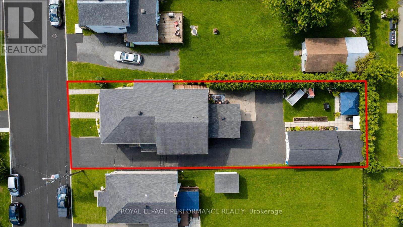 332 CATHERINE STREET - 47