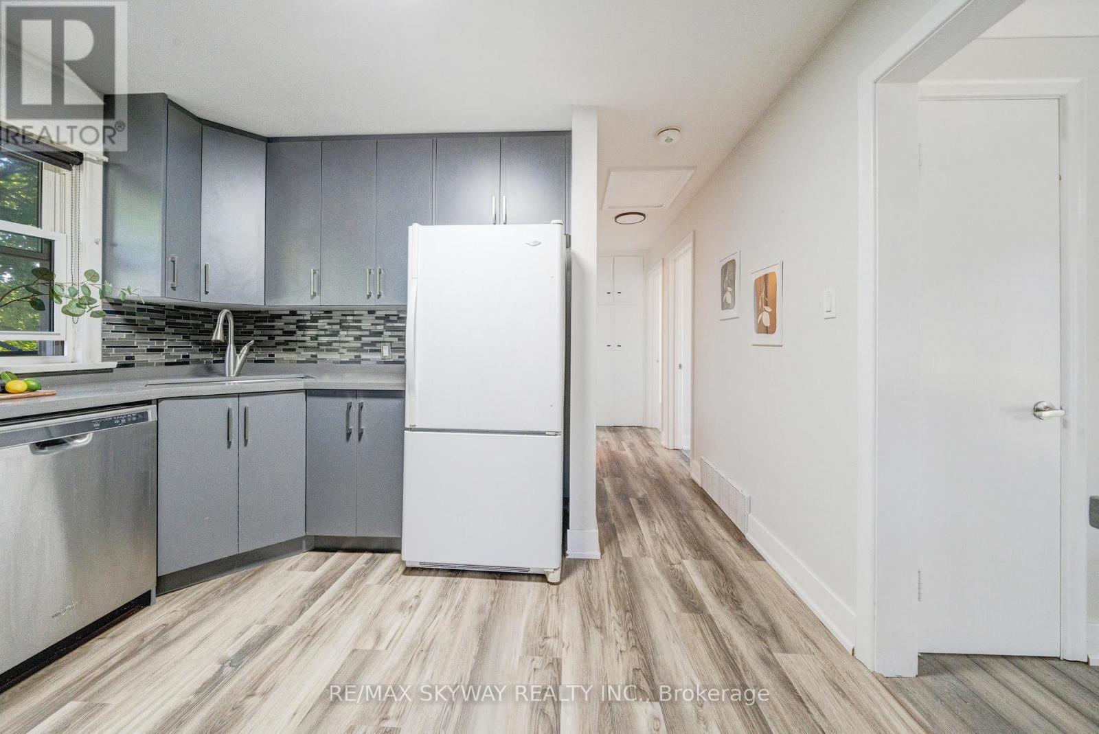 6604 LOCUS AVENUE - Image 20