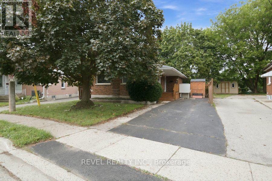115 TENTH AVENUE, Brantford — photo 1