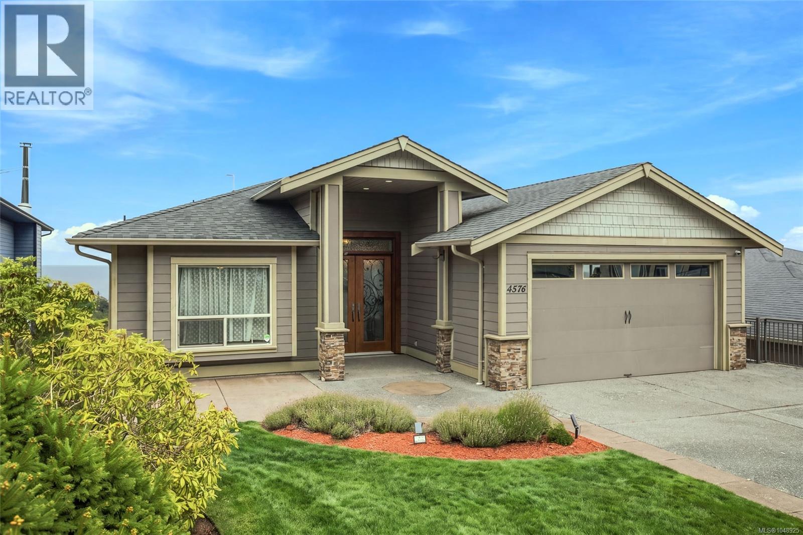 4576 Laguna Way - 2