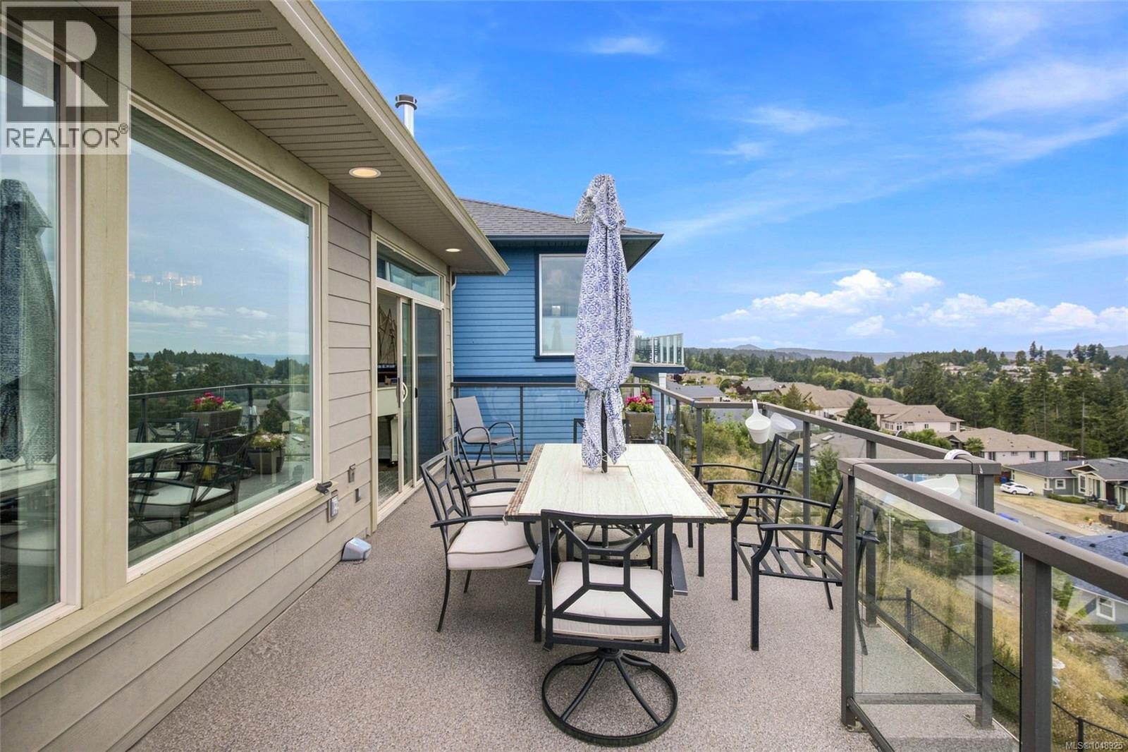 4576 Laguna Way - 22