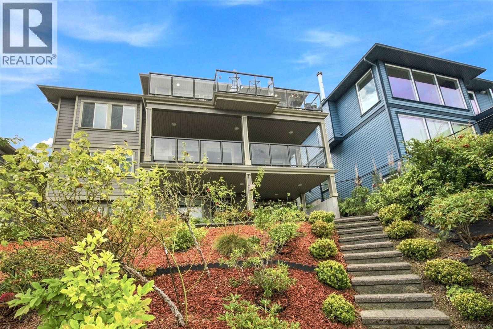 4576 Laguna Way - 3