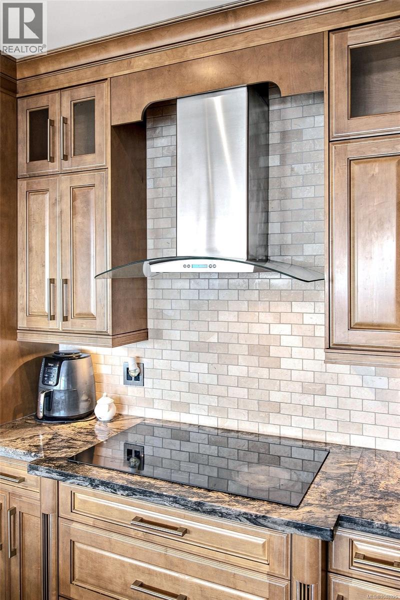 4576 Laguna Way - Image 63