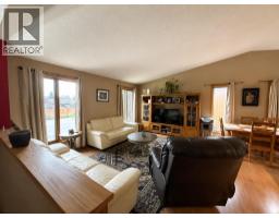 903 10 Avenue - photo 3