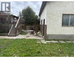 903 10 Avenue - photo 14