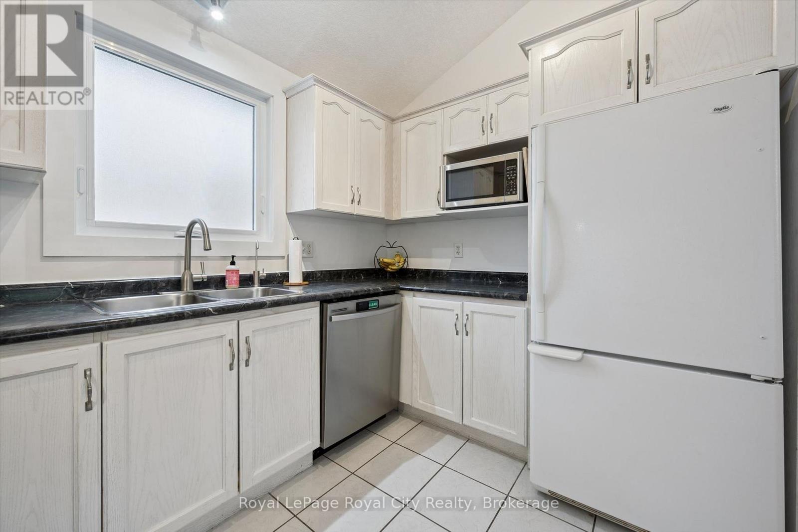 38 BORLAND DRIVE - 12
