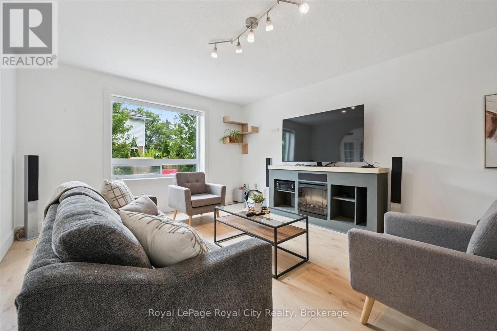 38 BORLAND DRIVE - 16
