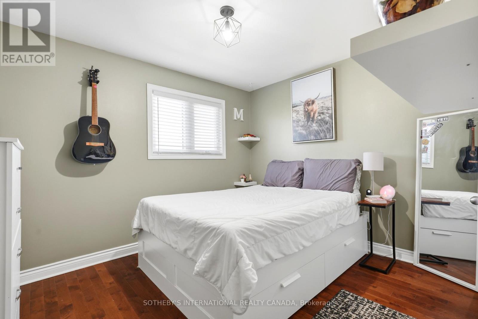 2429 WHALEY DRIVE - 34