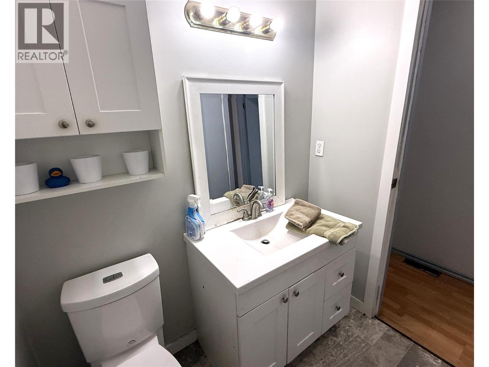 907 Alpine Way - Image 13