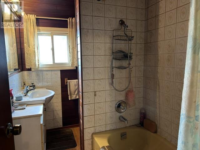 245 John ST - Image 20