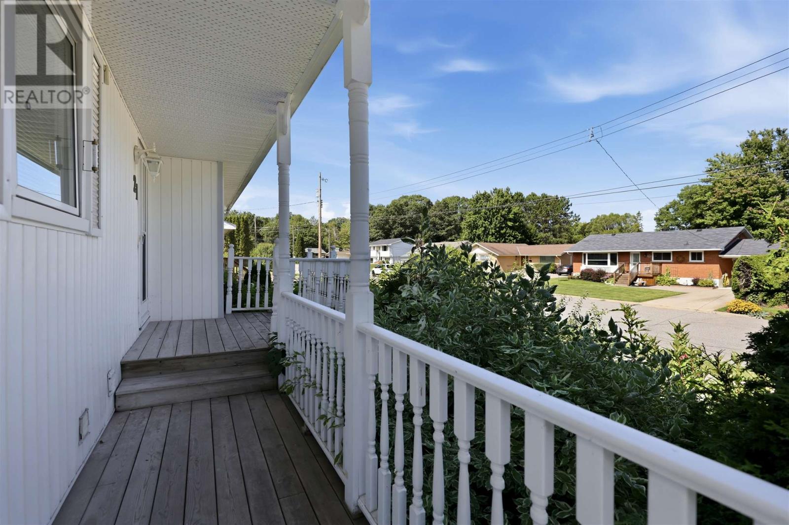 21 Ford ST - Image 31