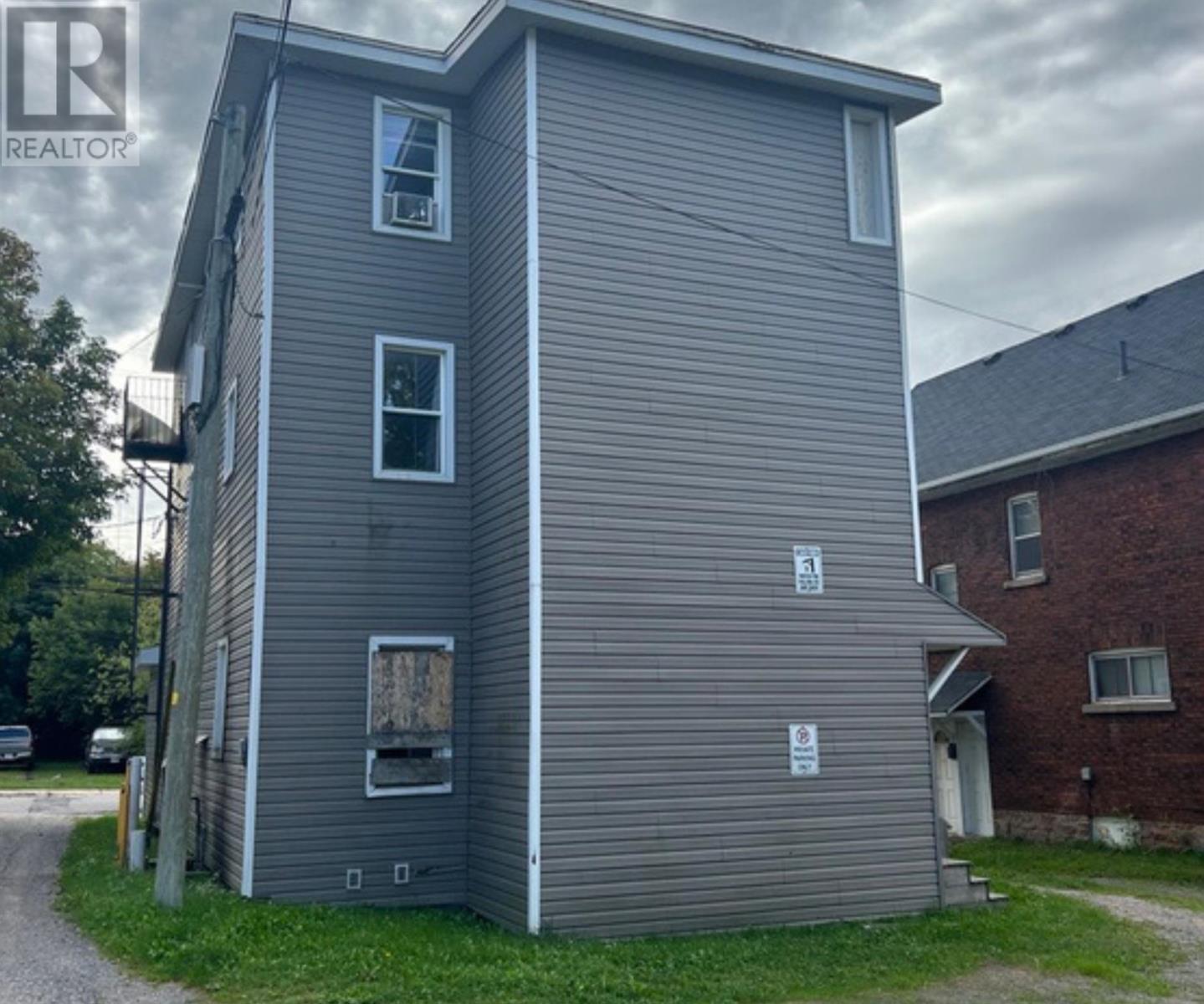 181 Elgin ST, Sault Ste. Marie — photo 2