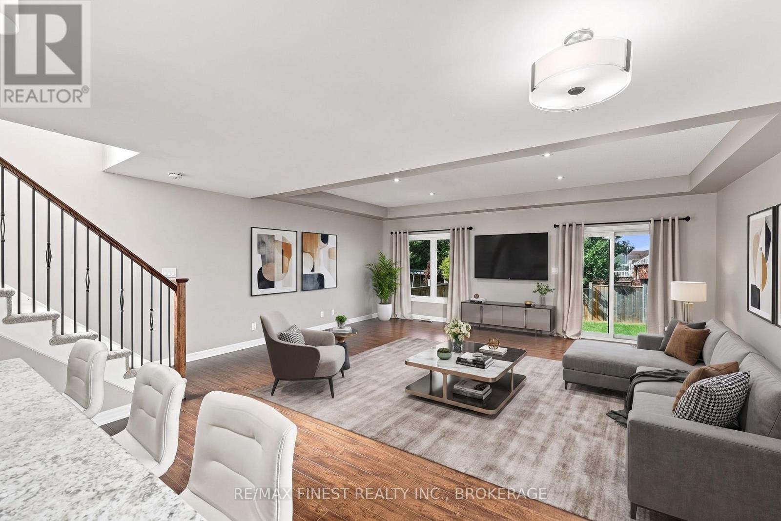 1660 CRIMSON CRESCENT - 24