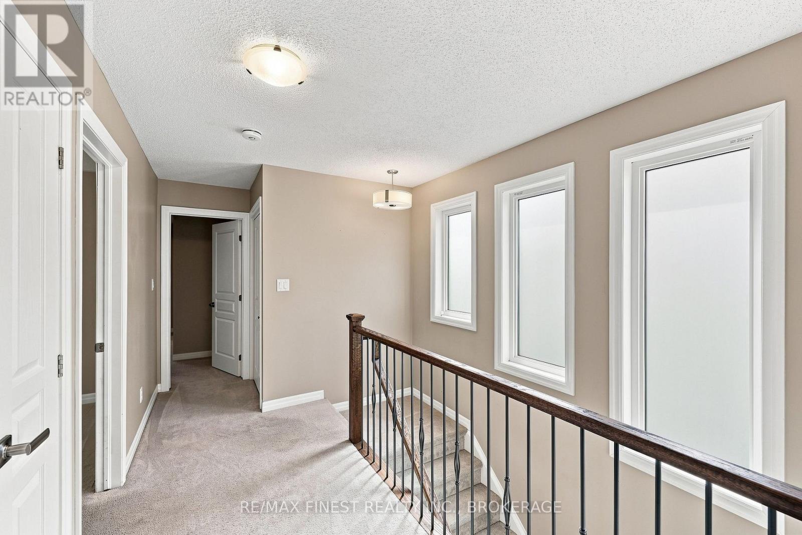 1660 CRIMSON CRESCENT - 30