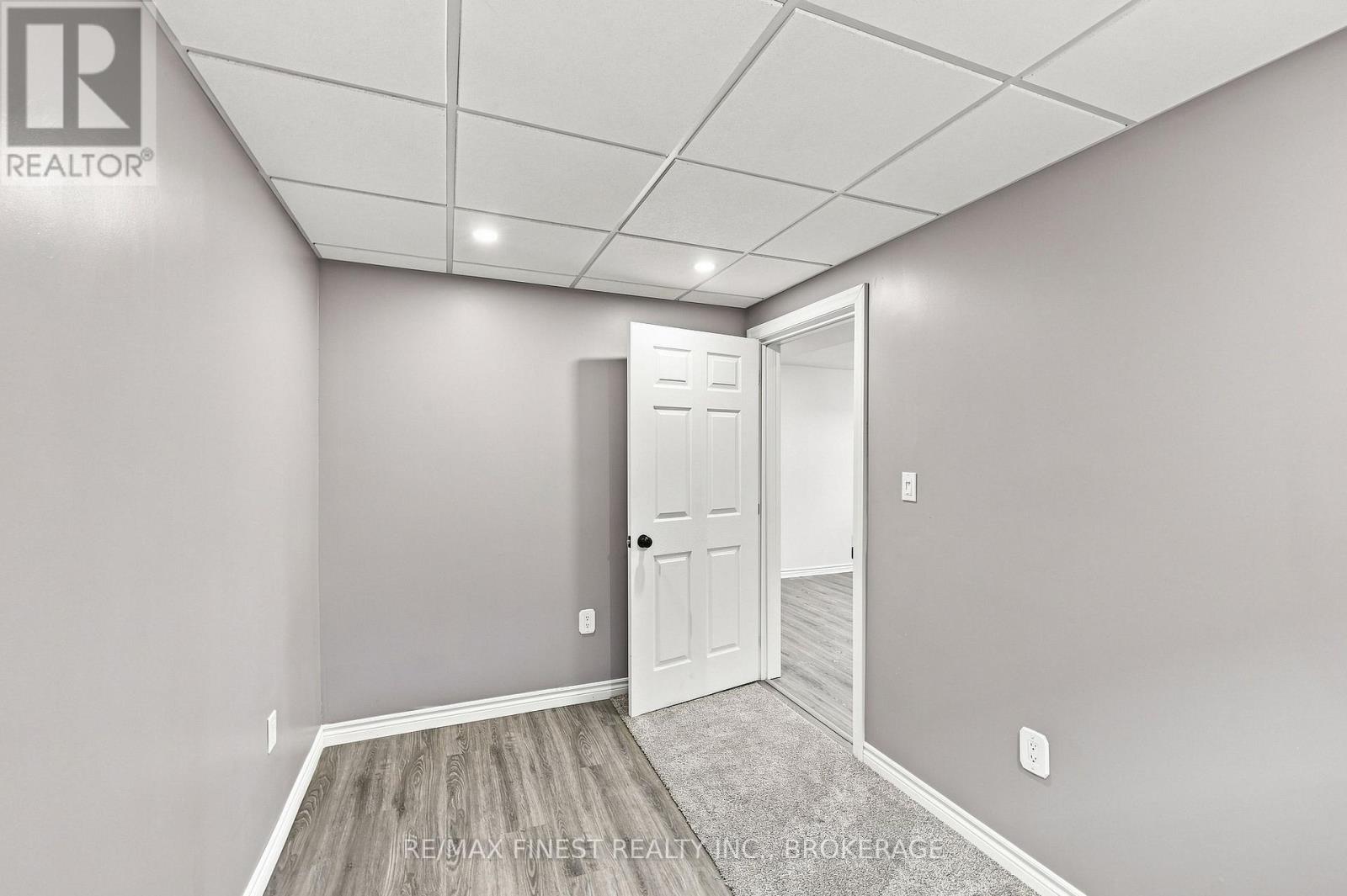 1660 CRIMSON CRESCENT - Image 46