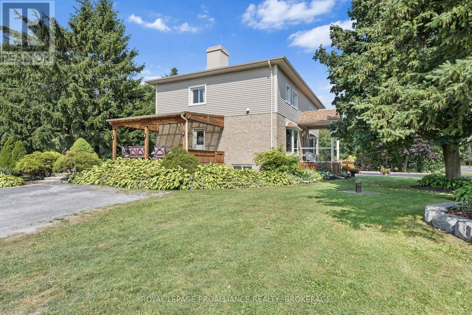 2112 BURBROOK ROAD - Image 39