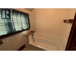 Living room - 5115 46 Street, Provost, AB T0B3S0 Photo 8