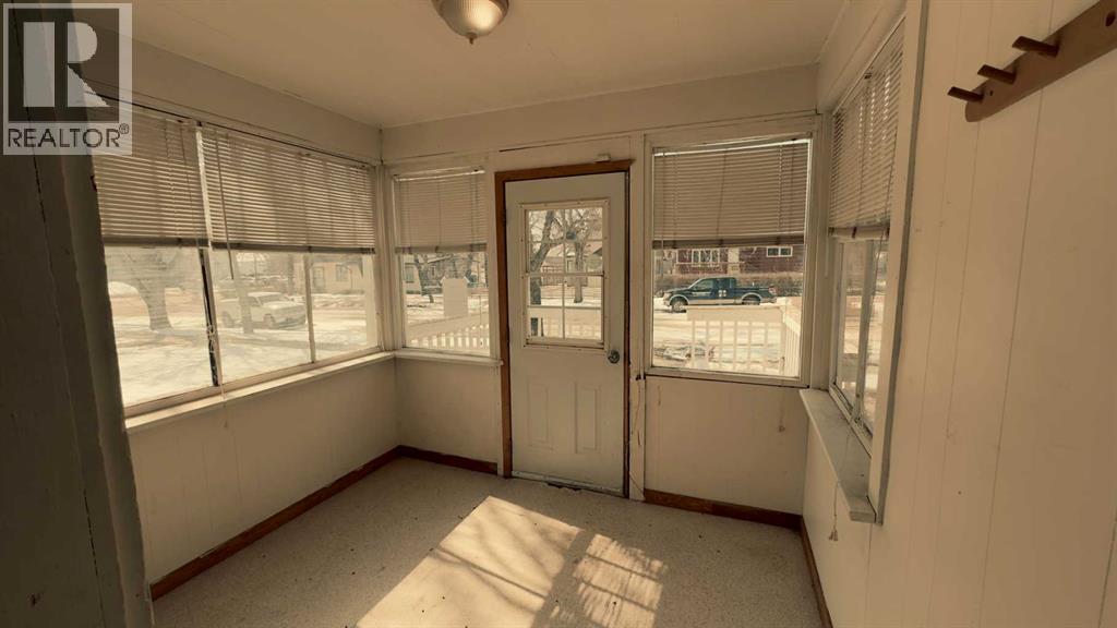5115 46 Street - 16