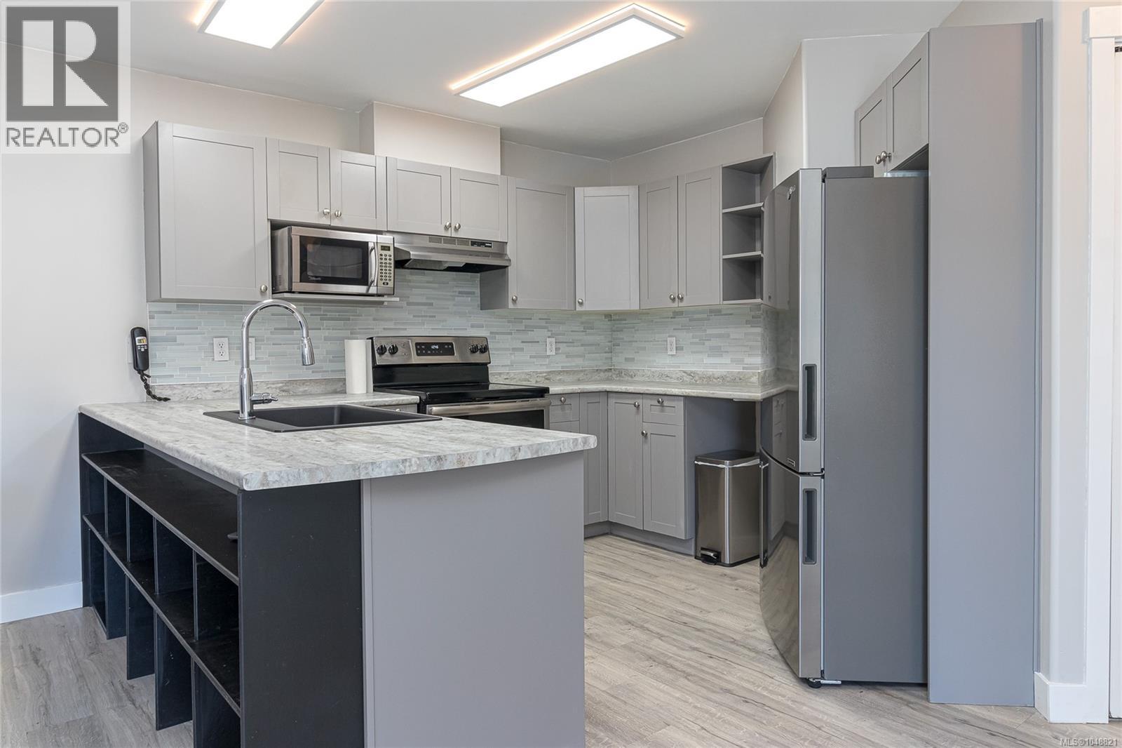 #401 893 Hockley Ave - 6