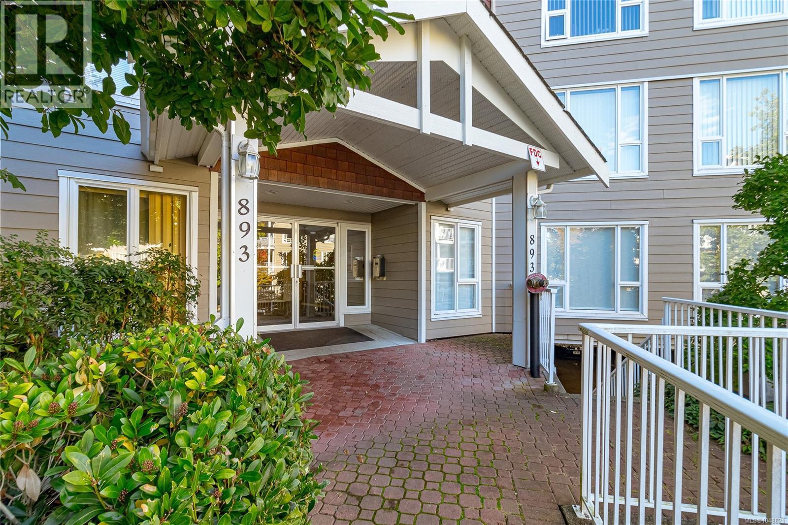 #401 893 Hockley Ave - 2