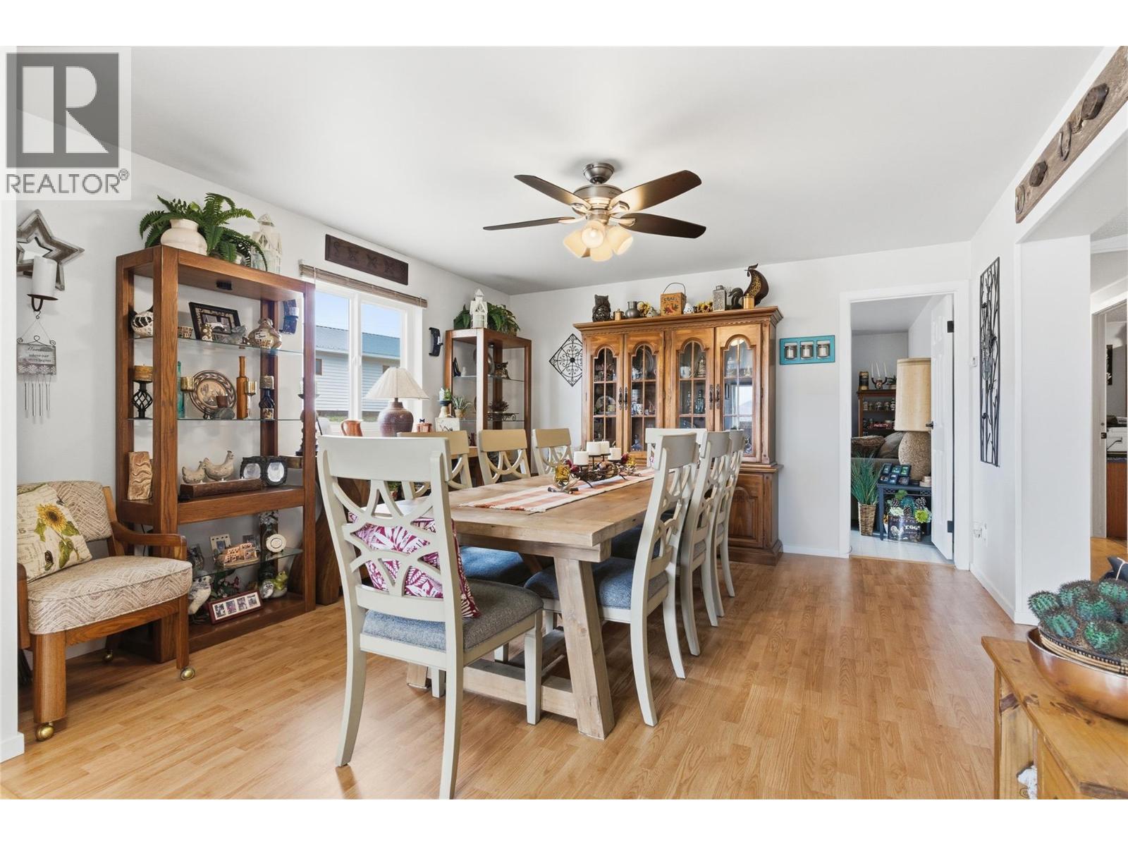 6584 PINECREST Drive - 10
