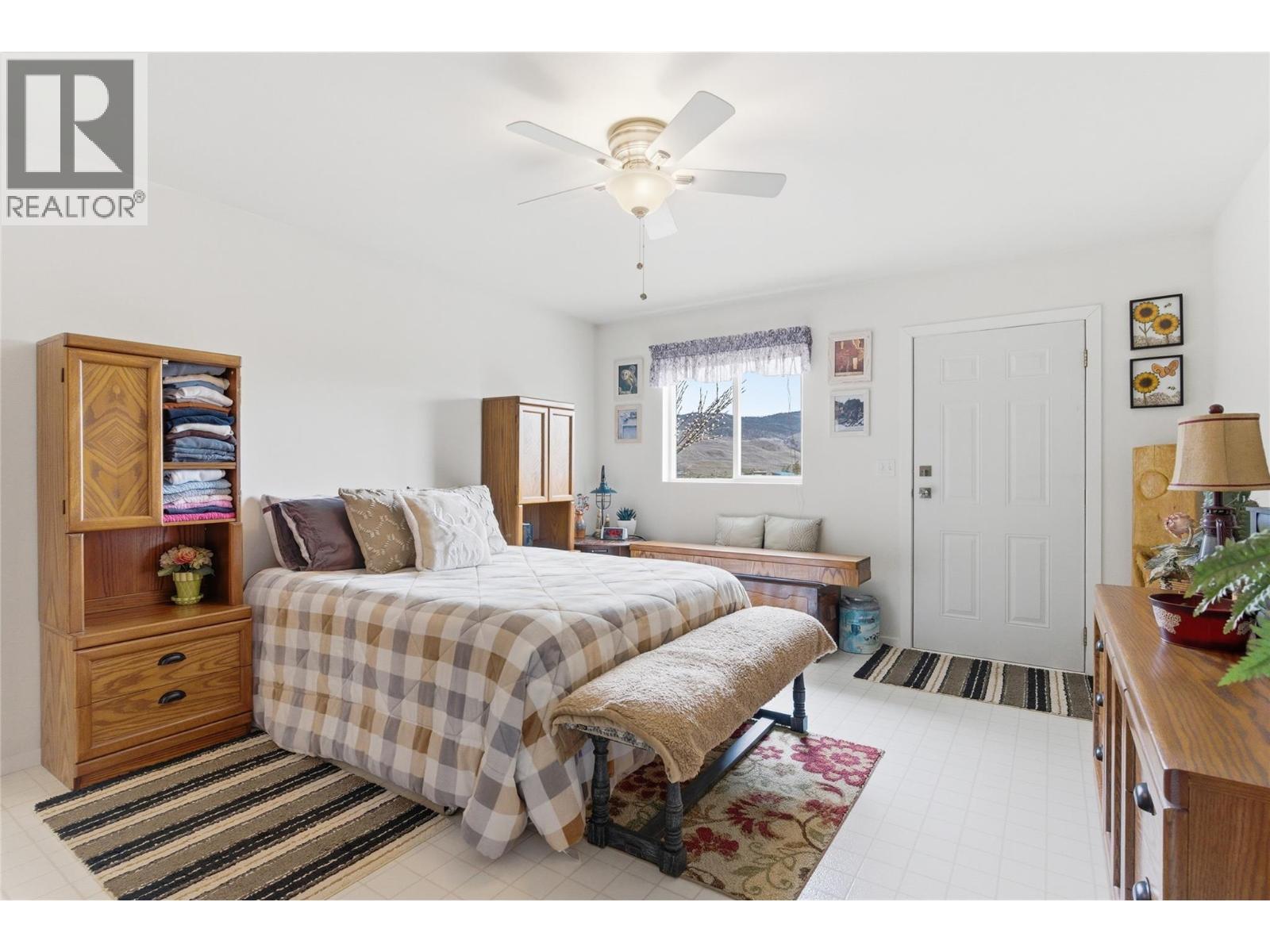 6584 PINECREST Drive - Image 18