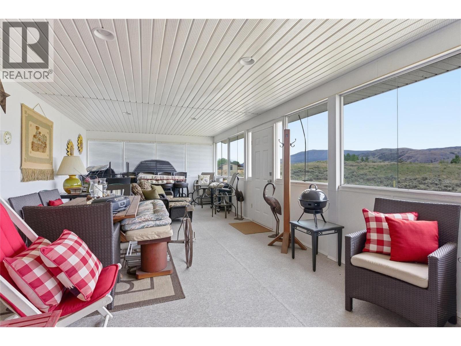 6584 PINECREST Drive - Image 22