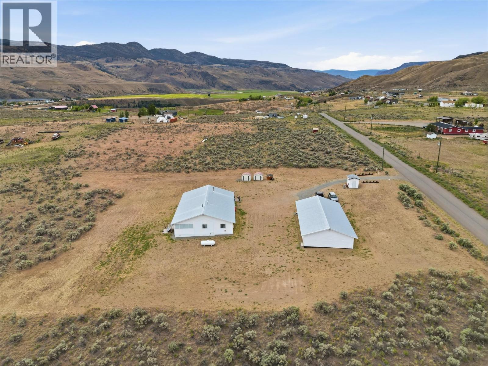 6584 PINECREST Drive - Image 31