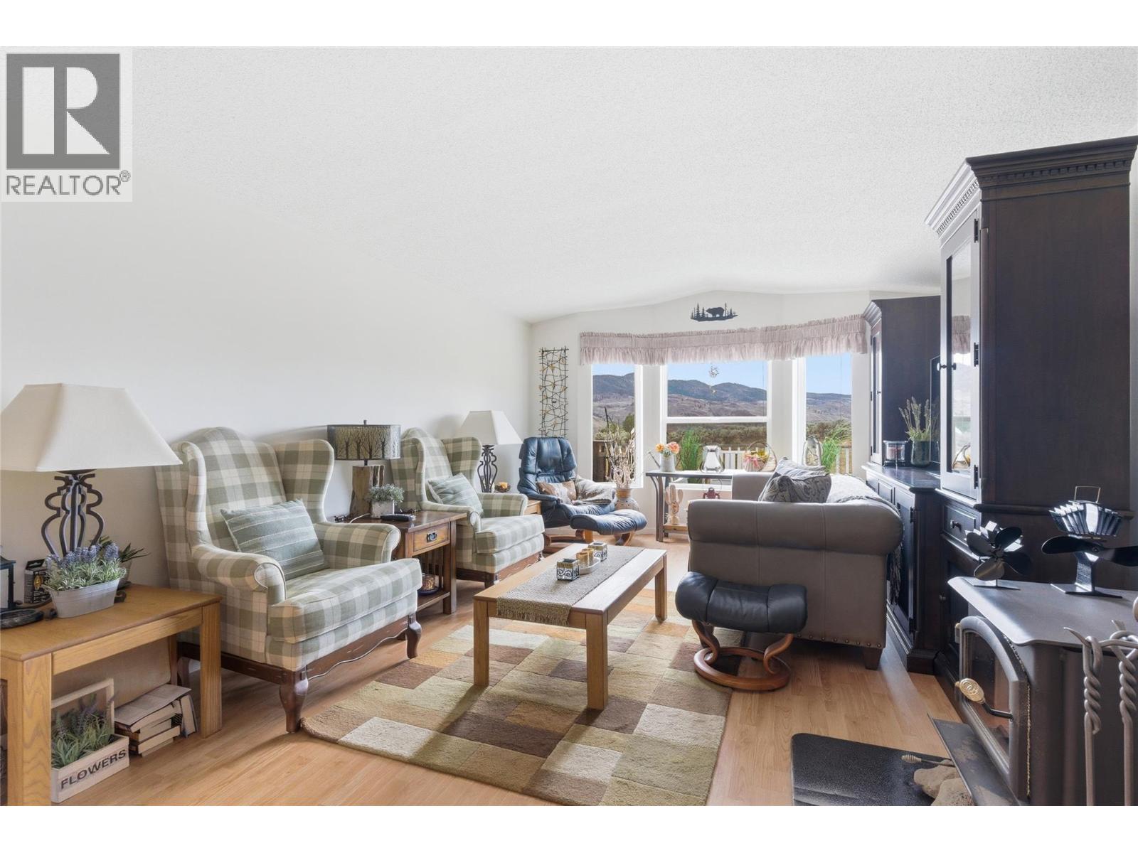 6584 PINECREST Drive - 23