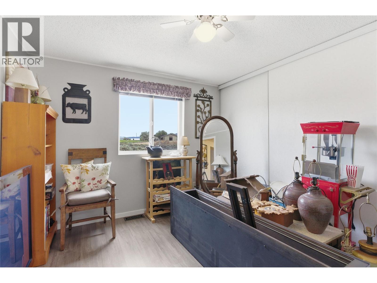 6584 PINECREST Drive - 16