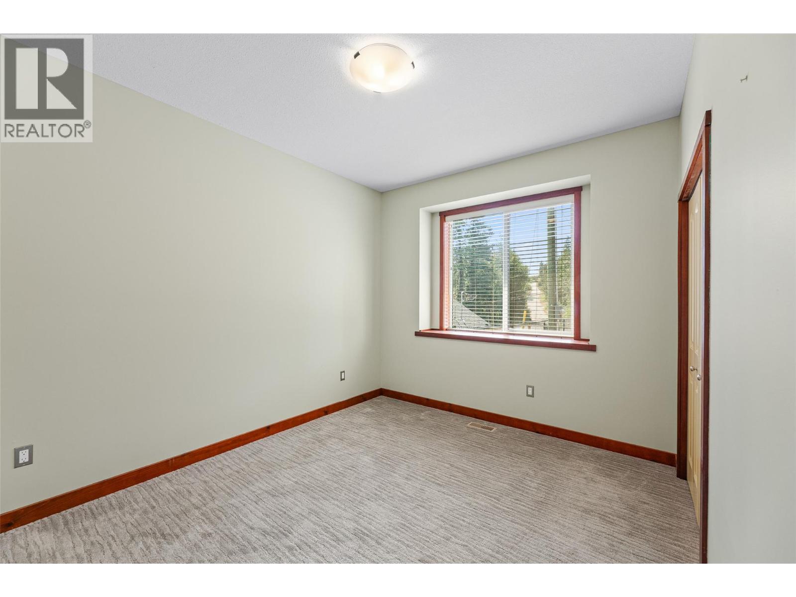 750 Firwood Road - 26