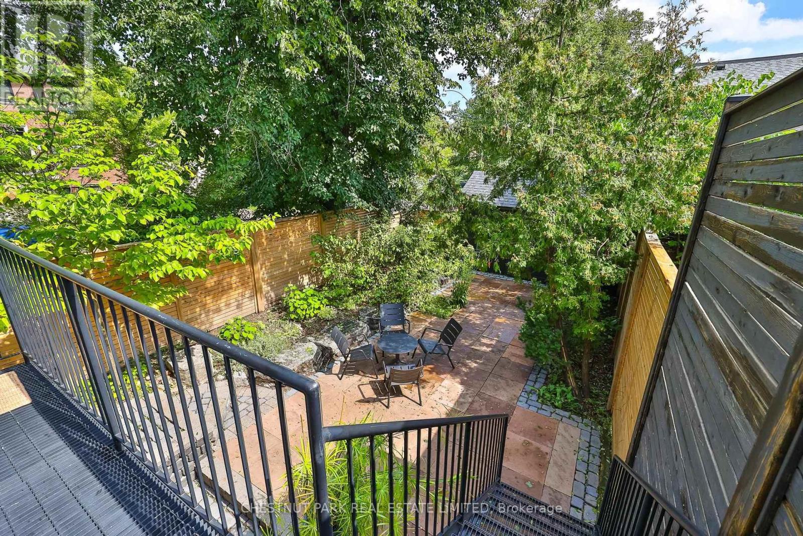 211 SNOWDON AVENUE - 13