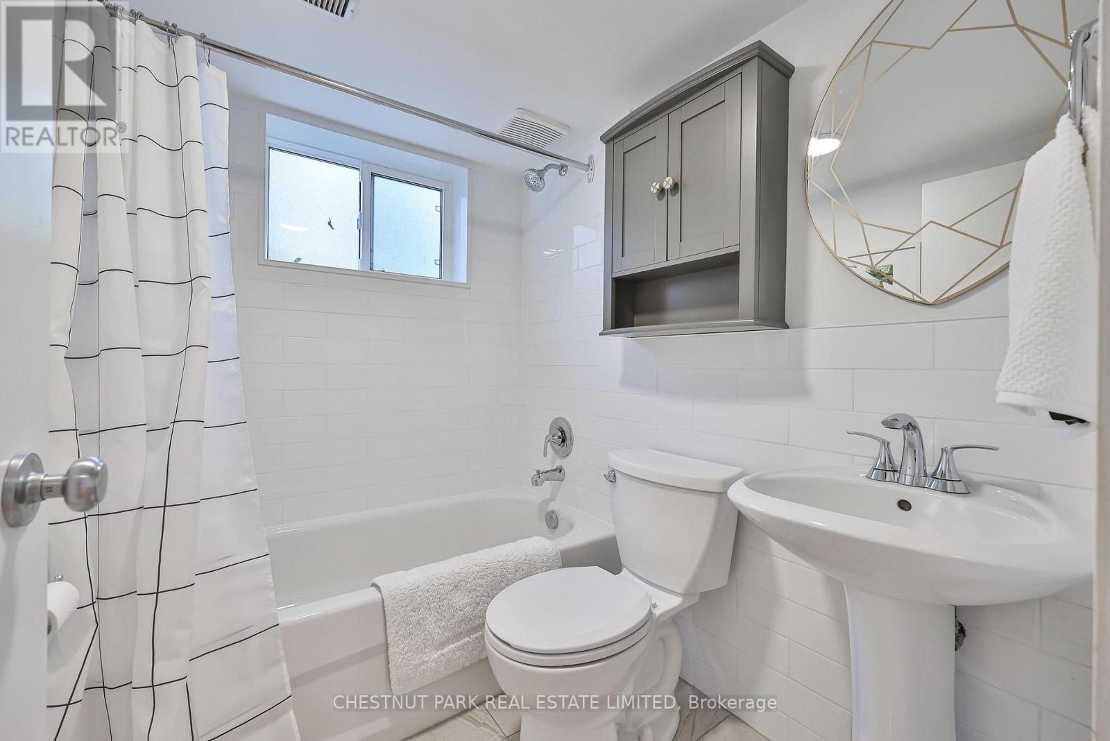 211 SNOWDON AVENUE - 31