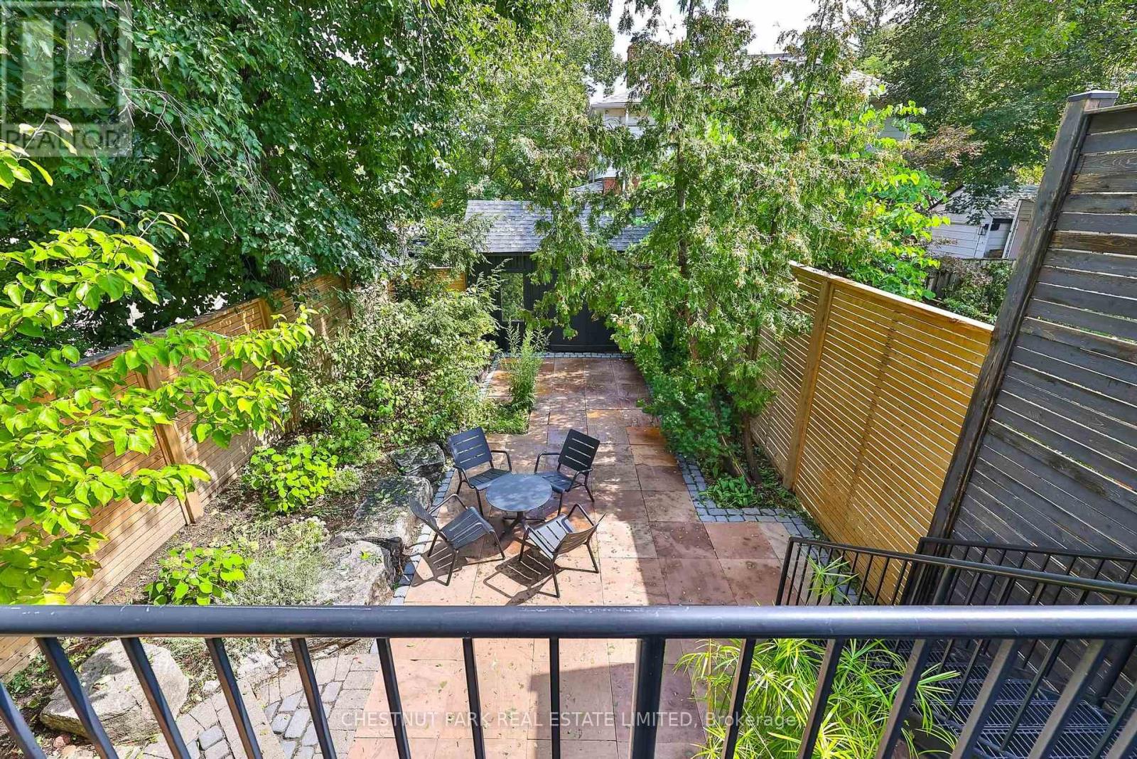 211 SNOWDON AVENUE - 35