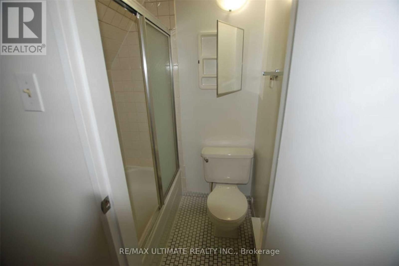 93 SPADINA ROAD - 31