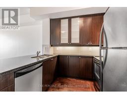 401 - 21 Upper Duke Crescent, Markham, ON L6G0B7 Photo 8
