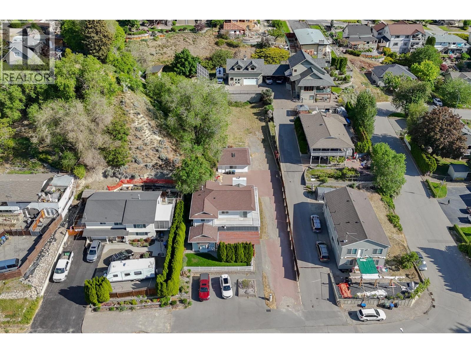 6108 Austin Street, Summerland