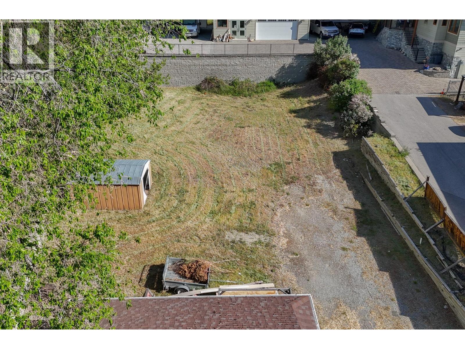 6108 Austin Street, Summerland