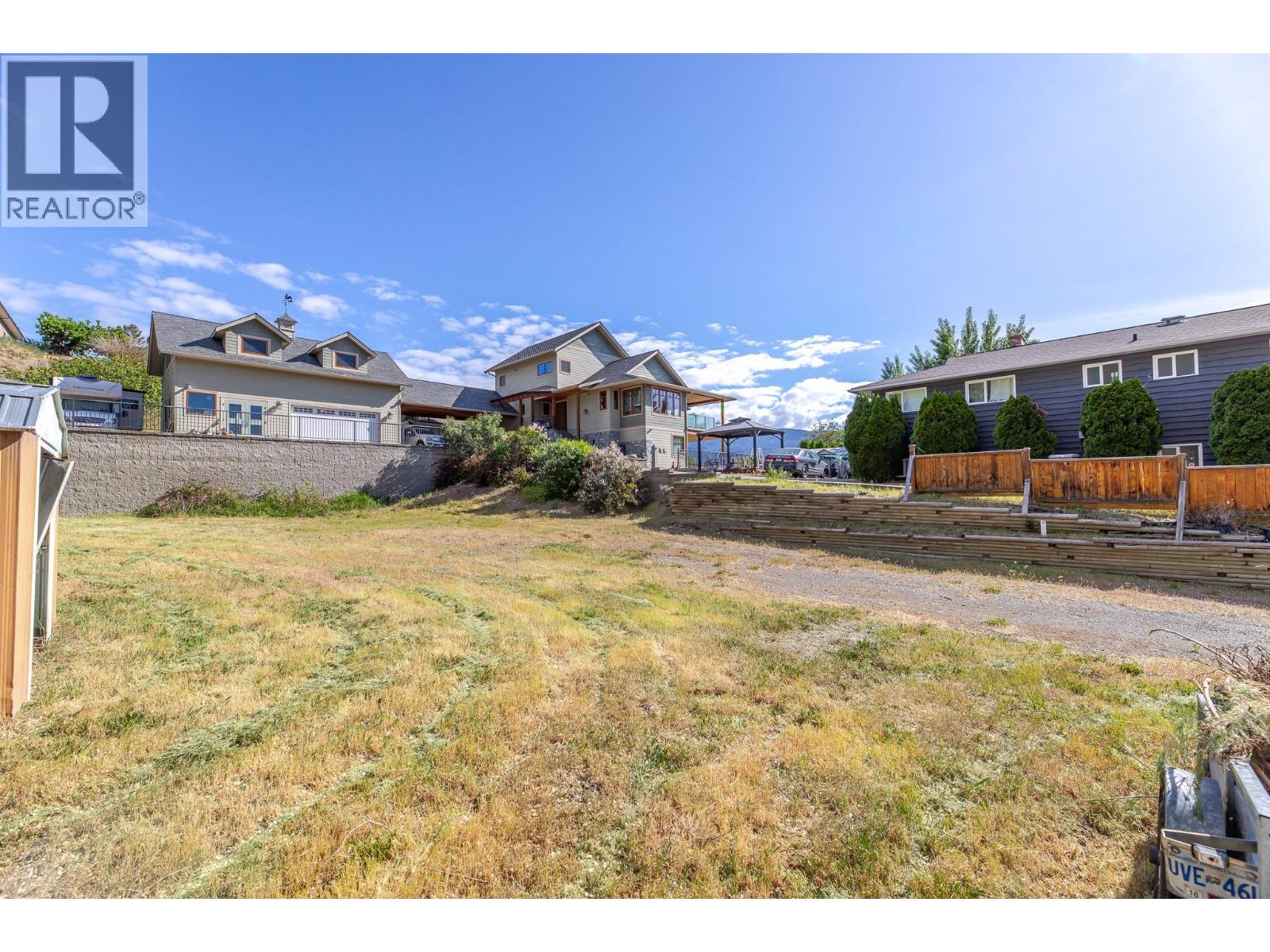6108 Austin Street, Summerland