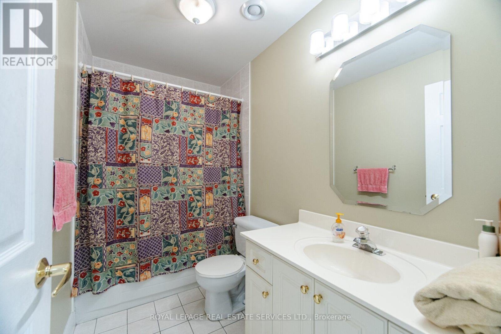 #PH403 30 ANGLESEY BOULEVARD - Image 36