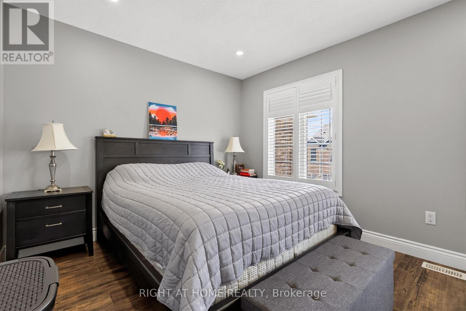 7201 TRIUMPH LANE - 15
